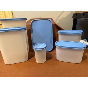 Tupperware set of 6 Storage Containers Blue Lids